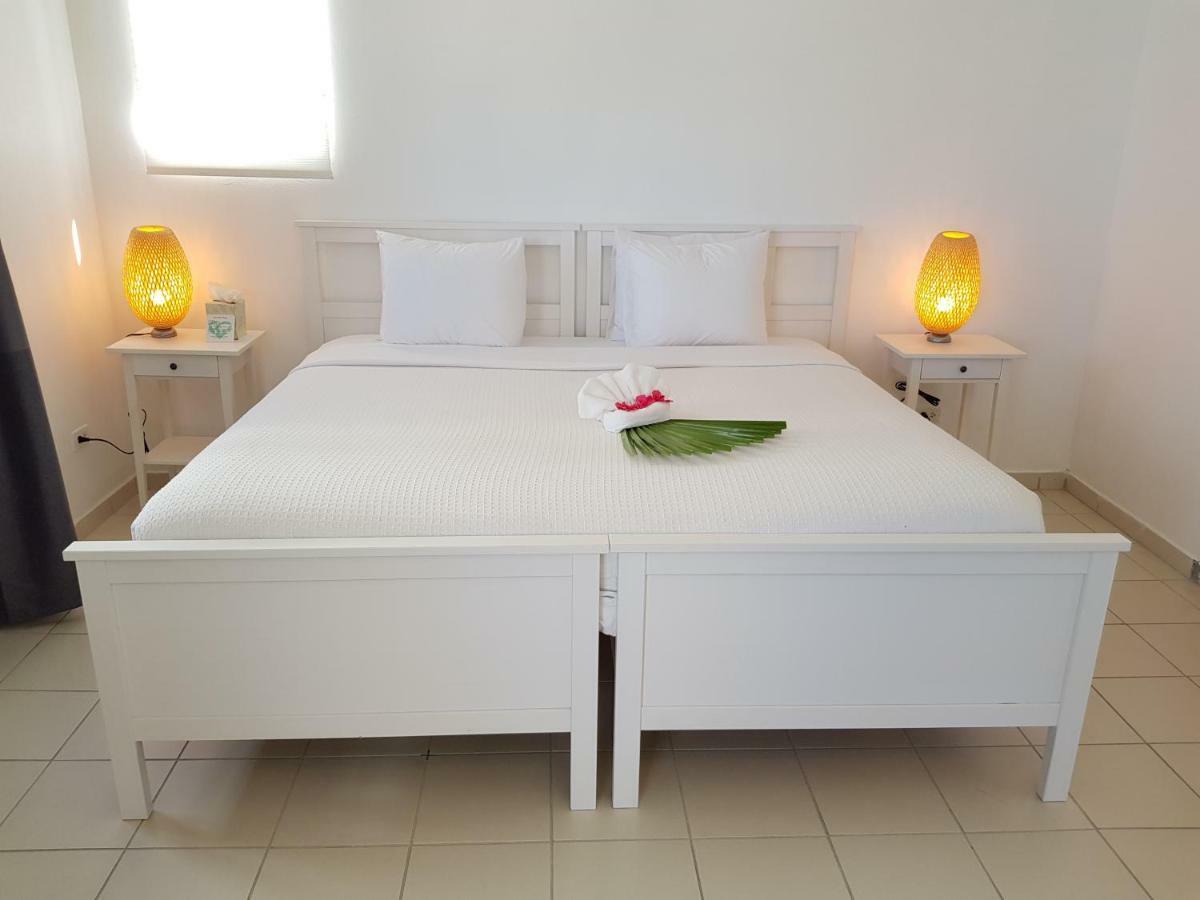 Turtle'S Nest Beach Resort Meads Bay Extérieur photo